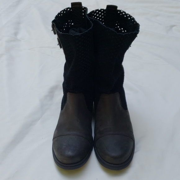 SOREL boots - Picture 4 of 8